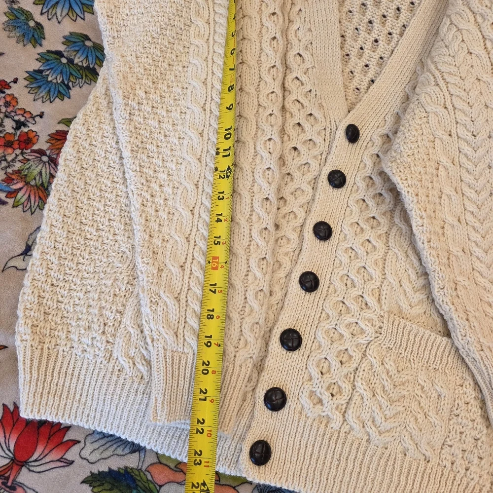 Carraigdonn Cardigan - Picture 5 of 11